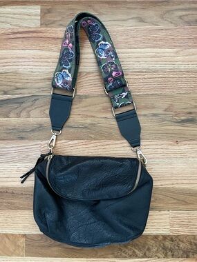 Kempton & Co Mini Windbourne Black Leather Crossbody Bag